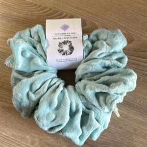 Oversize XL Plush Scrunchie